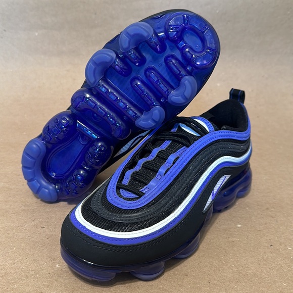 ✨SOLD✨Nike Air Vapormax '97 Persian Violet GS Size 4Y - Picture 7 of 8